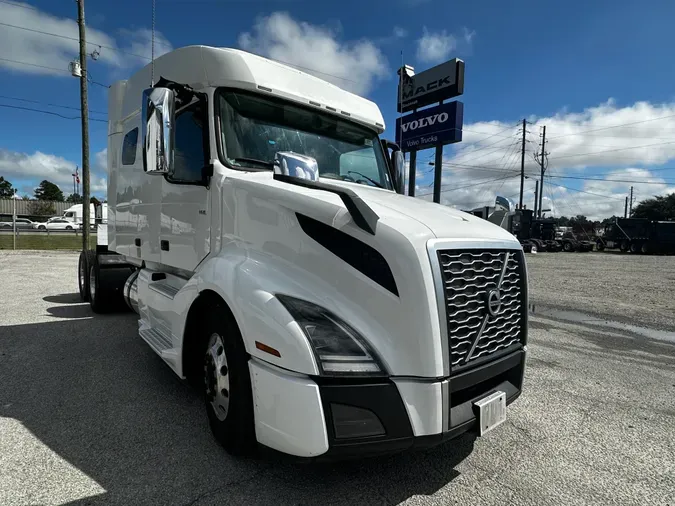 2019 Volvo VNL64T740