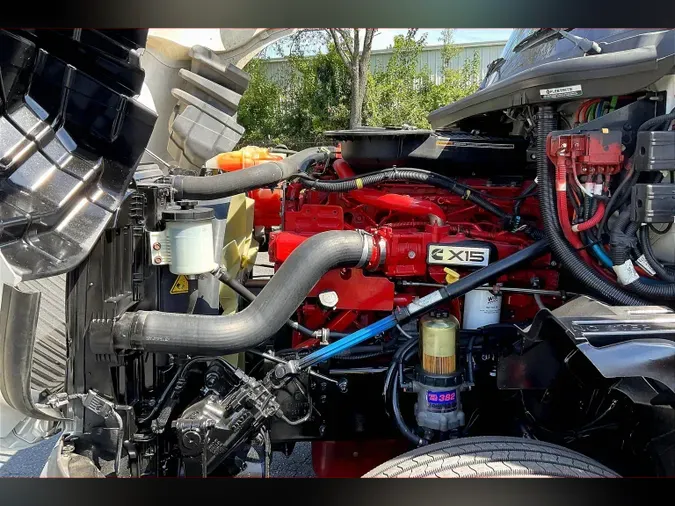 2022 INT LT625 6x4