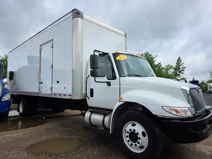 2019 NAVISTAR INTERNATIONAL 4300