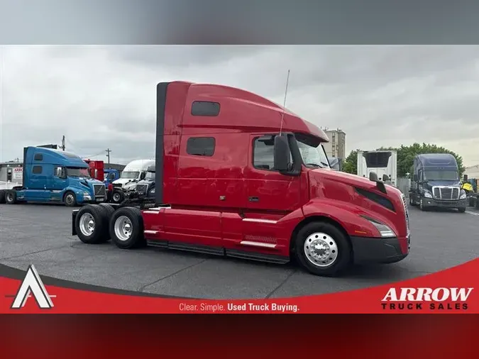 2021 VOLVO VNL760
