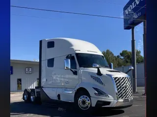 2026 VOLVO VNL64T860