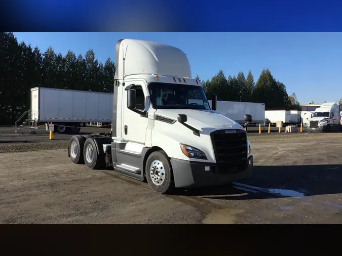 2019 Freightliner Cascadia0e1f770ea0d90e8d4483a489b3f6afb3