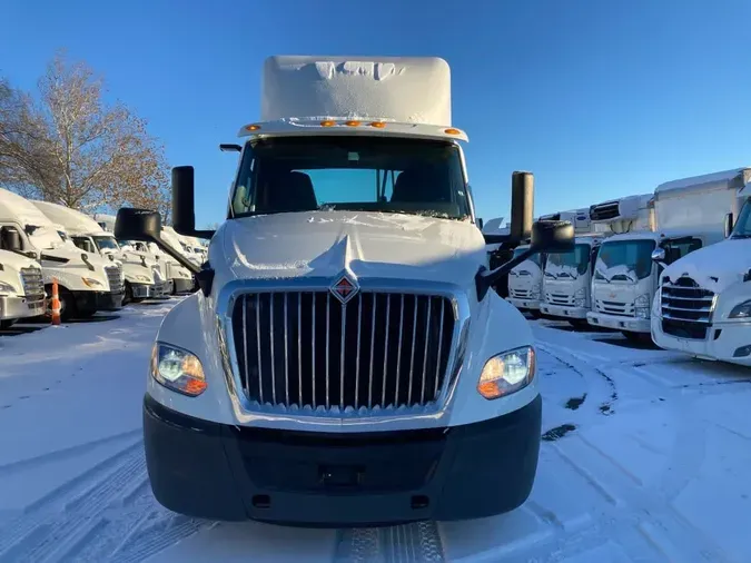 2019 NAVISTAR INTERNATIONAL LT625 DAYCAB T/A