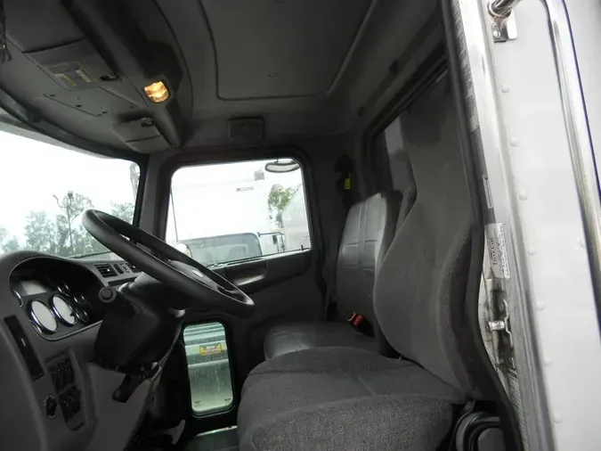 2016 Peterbilt 337