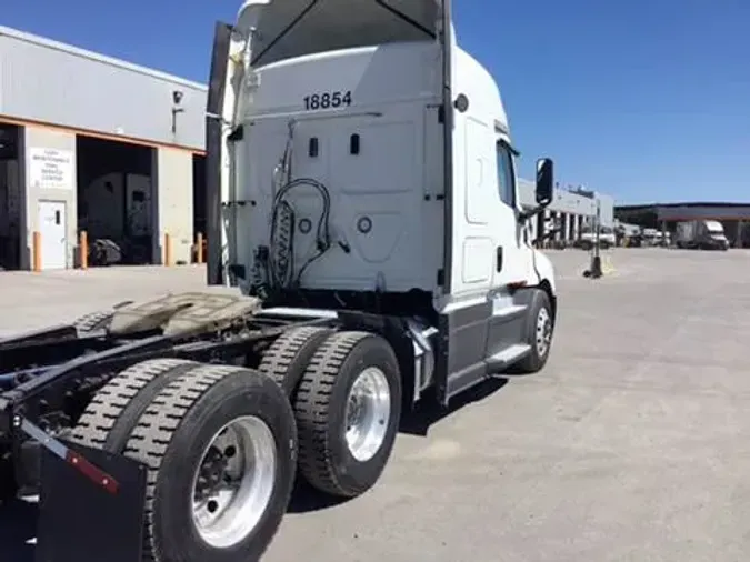 2019 Freightliner Cascadia