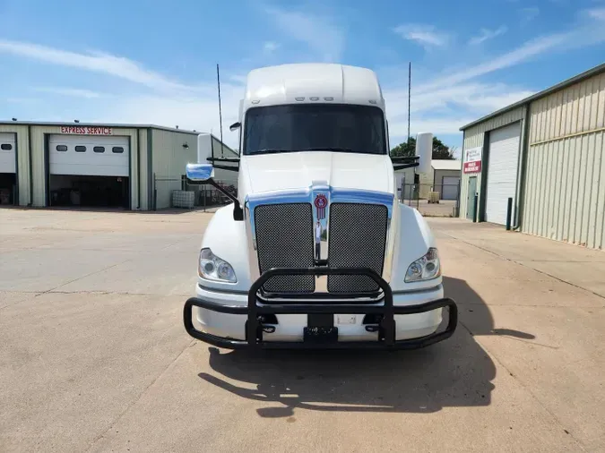 2022 Kenworth T680