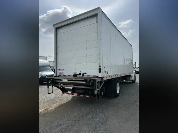 2021 FREIGHTLINER M2 106