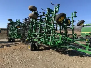 2020 JOHN DEERE 2230