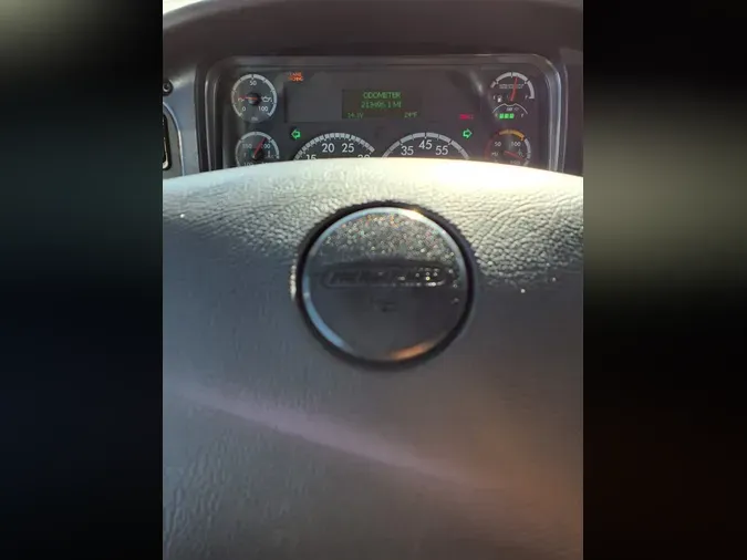 2018 FREIGHTLINER/MERCEDES M2 106