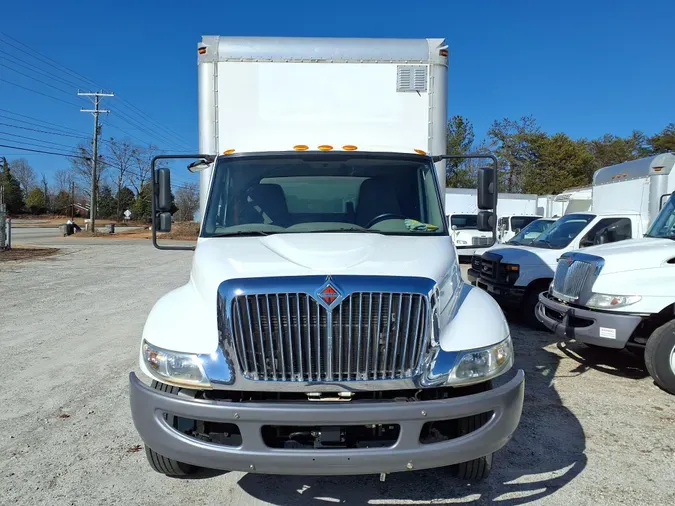 2019 NAVISTAR INTERNATIONAL 4300 LP