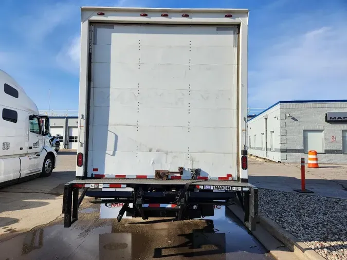 2019 HINO 195