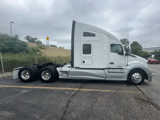 2022 Kenworth T680