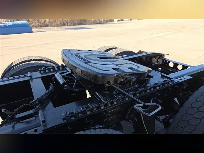 2018 INTERNATIONAL RH613