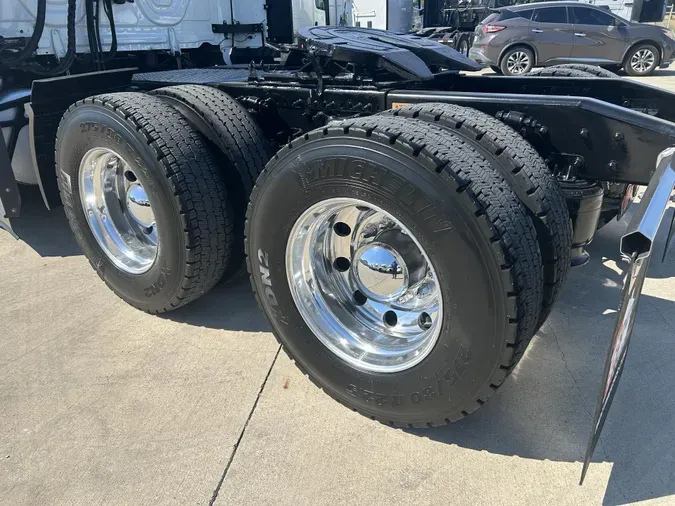 2023 Freightliner Cascadia