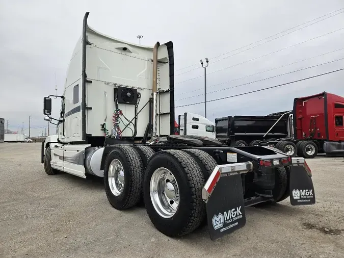 2023 MACK AN64T