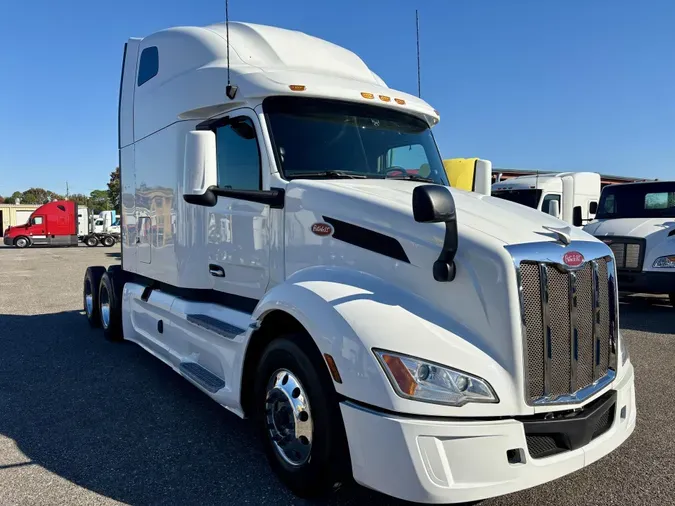 2022 Peterbilt 579