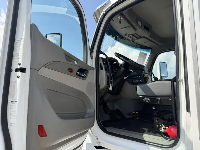 2019 Peterbilt 579