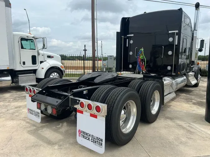 2026 Kenworth W900L