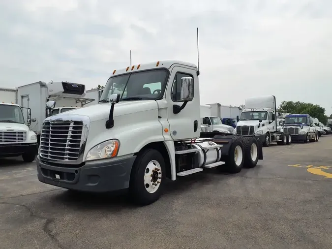 2016 FREIGHTLINER CASCADIA 1250e46c4e60989336f5ec4dbd520e1e569