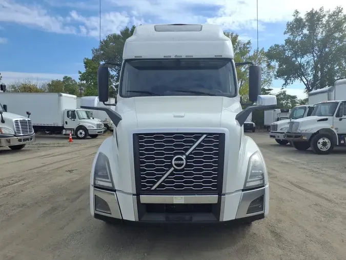 2020 VOLVO VNL64T-7600e49d2416e4f4af8ed4defee2a356497