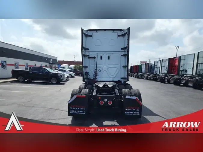 2020 FREIGHTLINER CASCADEVO1