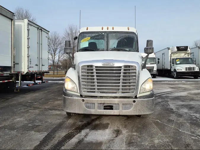 2018 FREIGHTLINER/MERCEDES CASCADIA 125