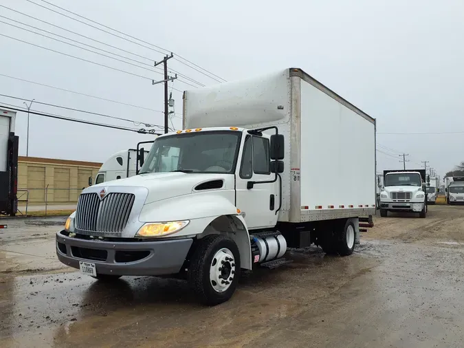 2019 NAVISTAR INTERNATIONAL 4300 LP