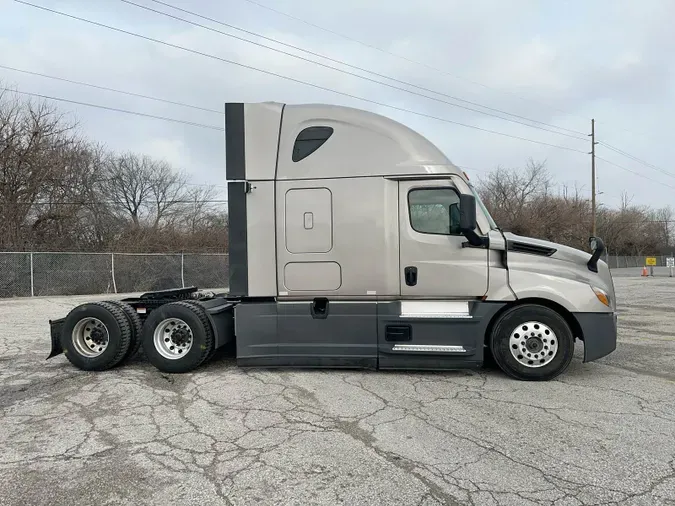 2023 Freightliner Cascadia