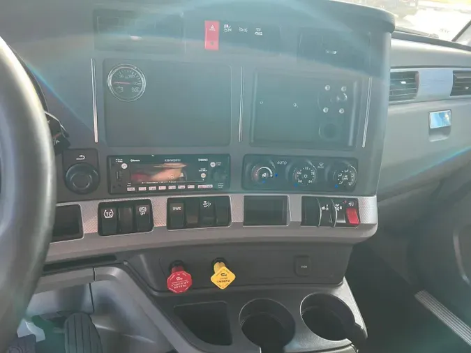 2022 Kenworth T680