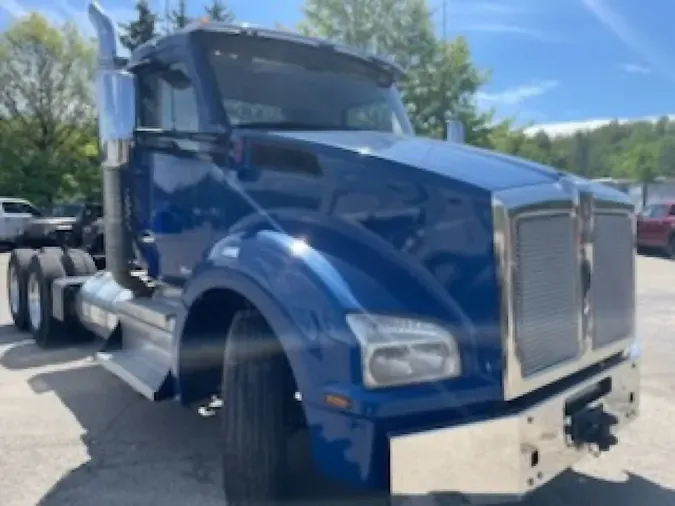 2018 KENWORTH T880