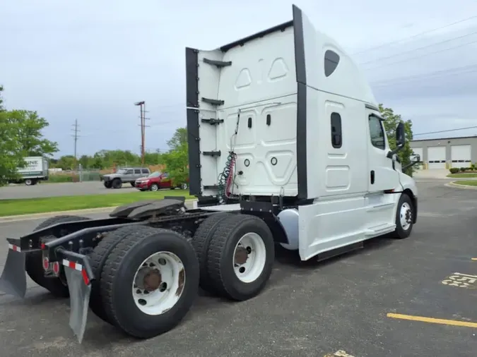 2019 FREIGHTLINER NEW CASCADIA PX12664