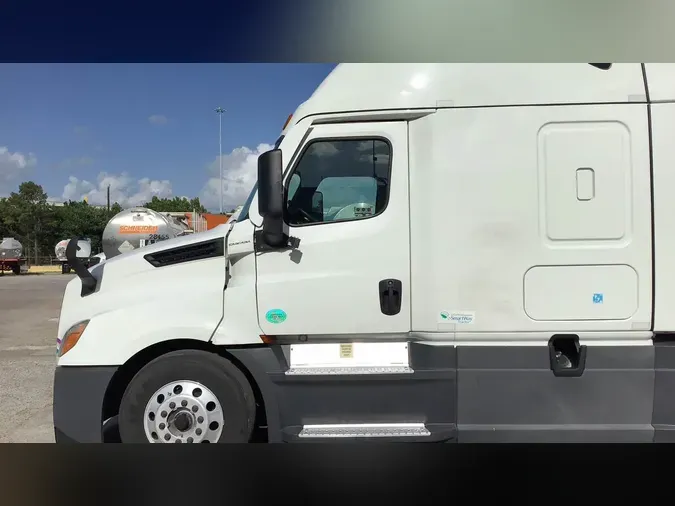 2021 Freightliner Cascadia