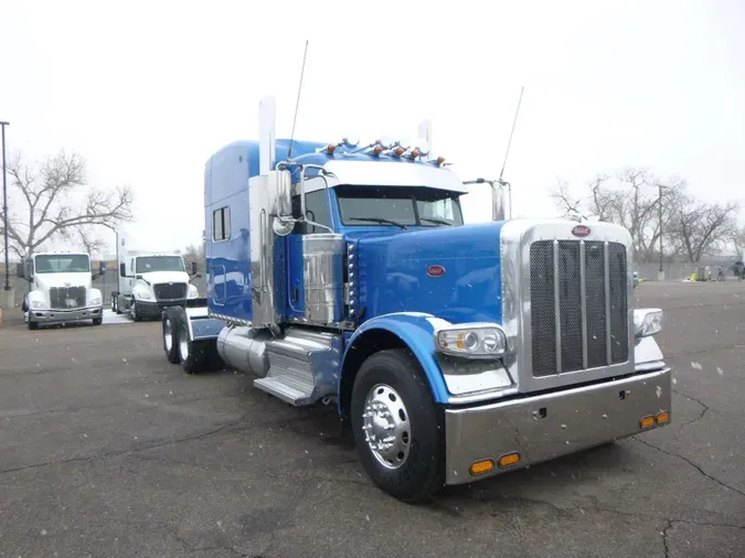 2019 Peterbilt 389