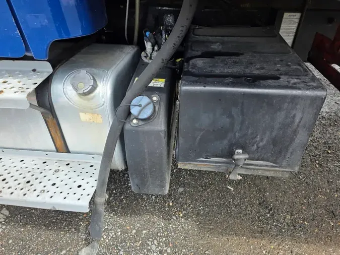 2018 FREIGHTLINER M2 106