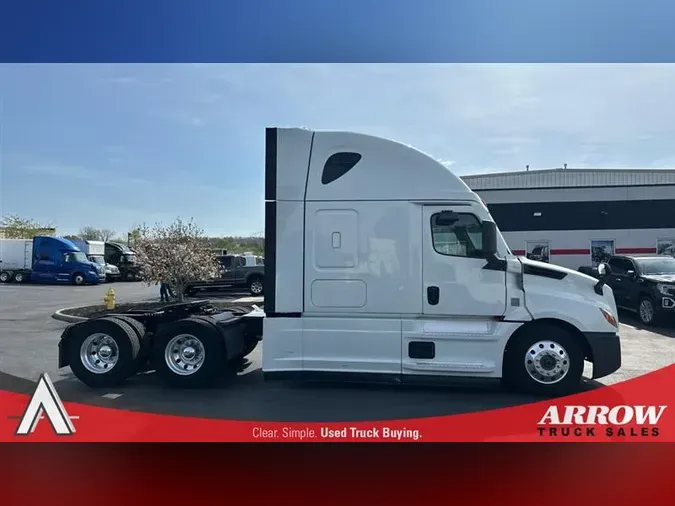 2020 FREIGHTLINER CA126