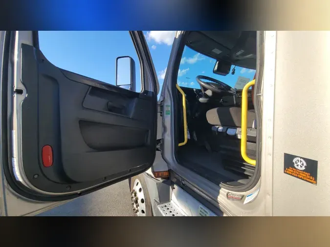 2024 Freightliner Cascadia 126
