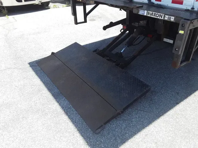 2019 ISUZU NPR HD