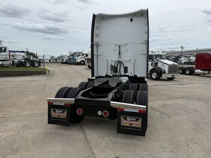 2023 Peterbilt 579