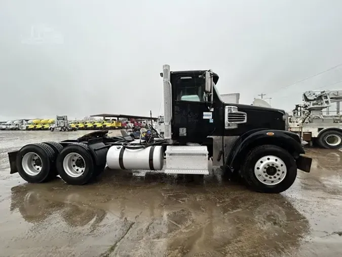 2019 FREIGHTLINER CORONADO 122 SD