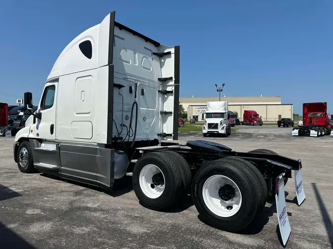 2019 FREIGHTLINER CASCADIA