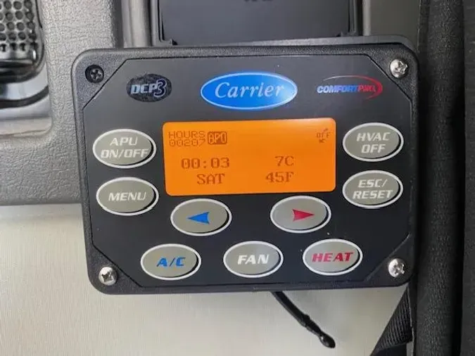 2023 Volvo VNR64T400