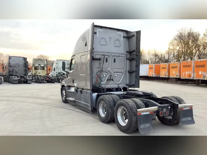 2021 Freightliner Cascadia