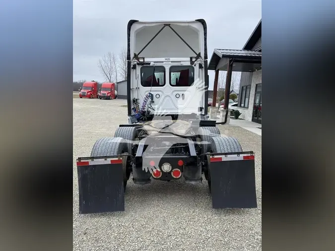 2019 FREIGHTLINER CASCADIA 126