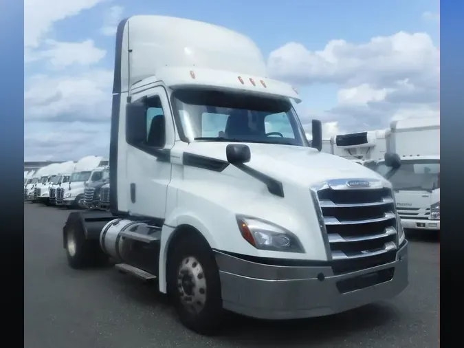 2019 FREIGHTLINER NEW CASCADIA 126