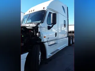 2020 FREIGHTLINER/MERCEDES CASCADIA 125