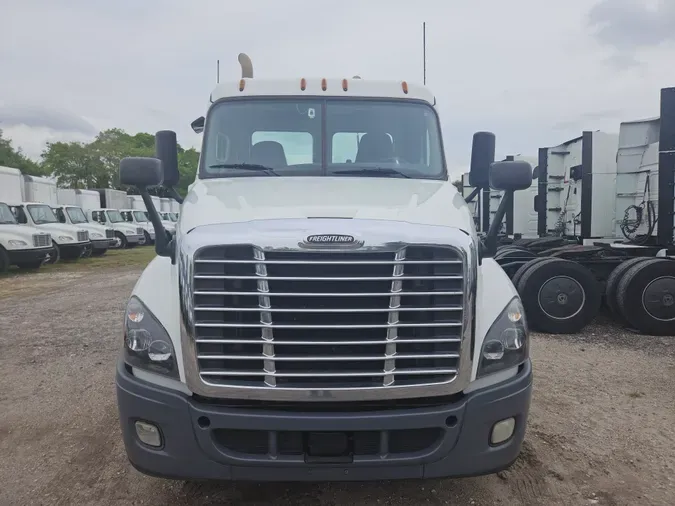 2020 FREIGHTLINER/MERCEDES CASCADIA 125