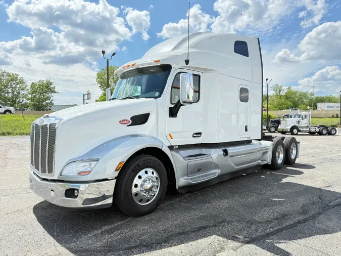 2022 Peterbilt 579