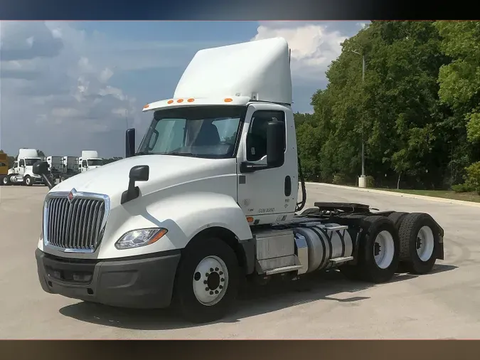 2019 INT LT625 6x4