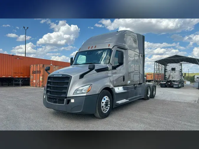 2022 Freightliner Cascadia 126