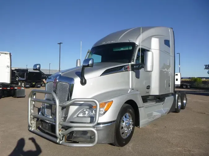 2023 Kenworth T680